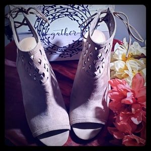 Shoe Dazzle Suede Block Heeled